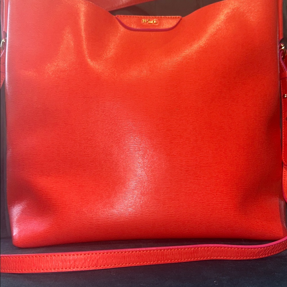 Ralph Lauren “Classic Old Money" Red Punch Tate Epi Leather Hobo w/Gold Hardware - Picture 5 of 8